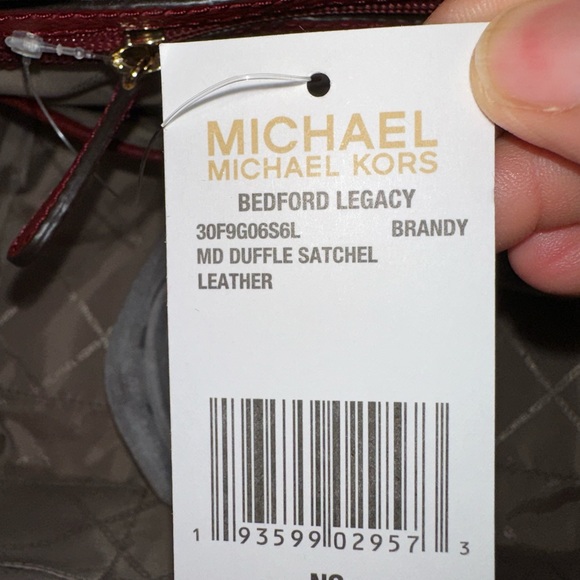 Michael Kors medium Bedford Legacy. Brandy - Picture 13 of 14